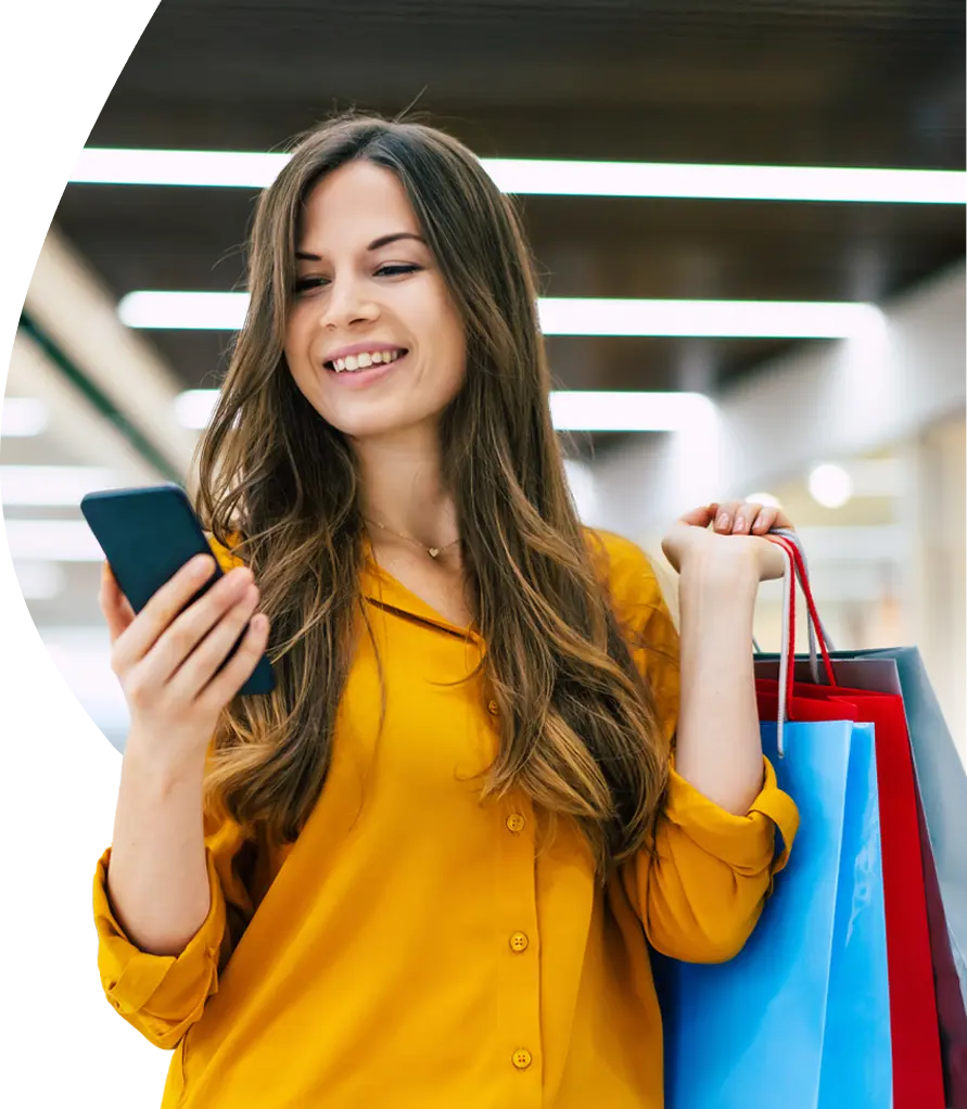 Shopper using Spendstream customer rewards